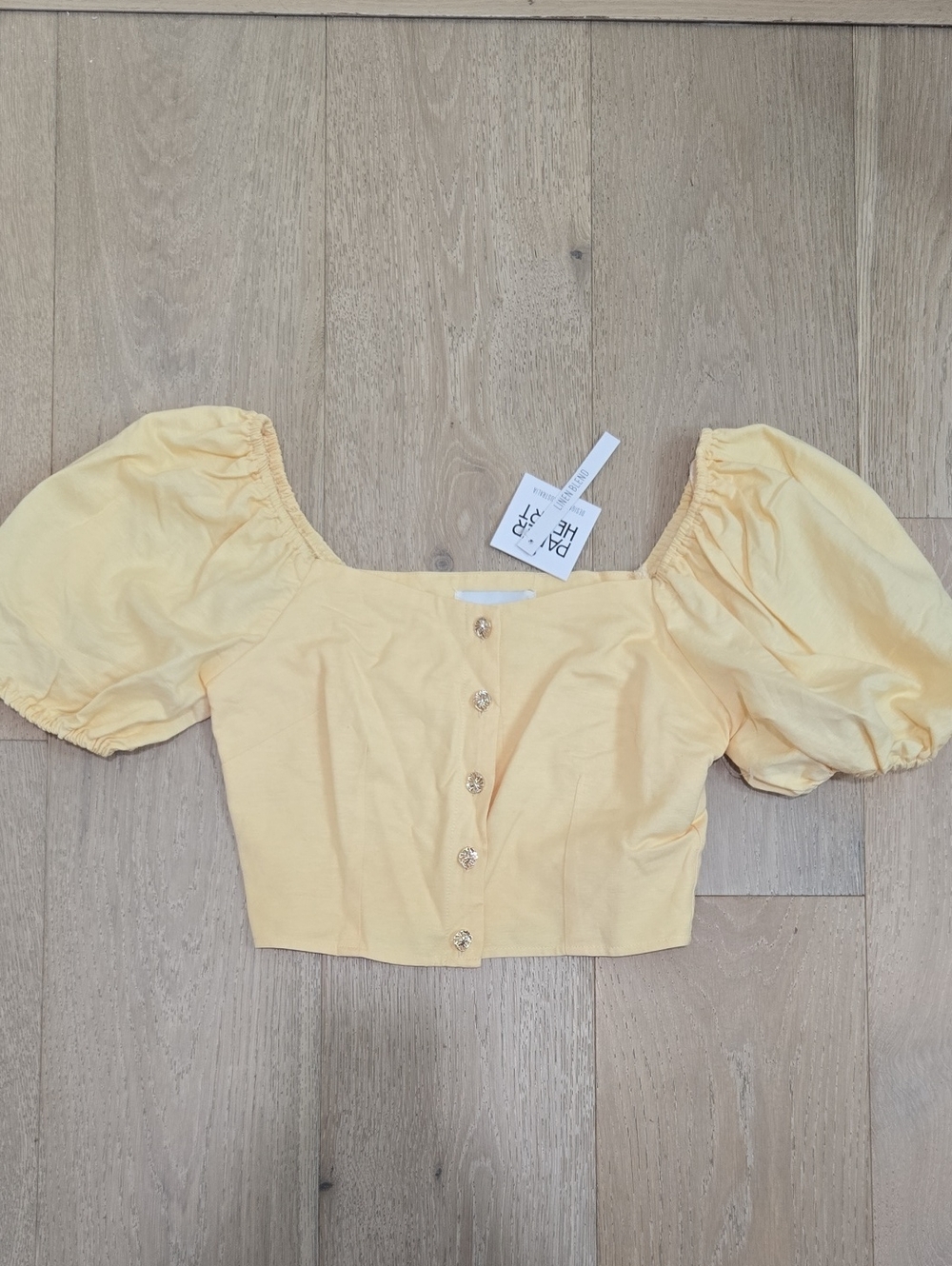 Puff-Sleeve Cropped Button Top in Pale Yellow